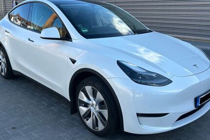 Tesla Model Y 56.500 km 33.400 &euro; Berlin 13409