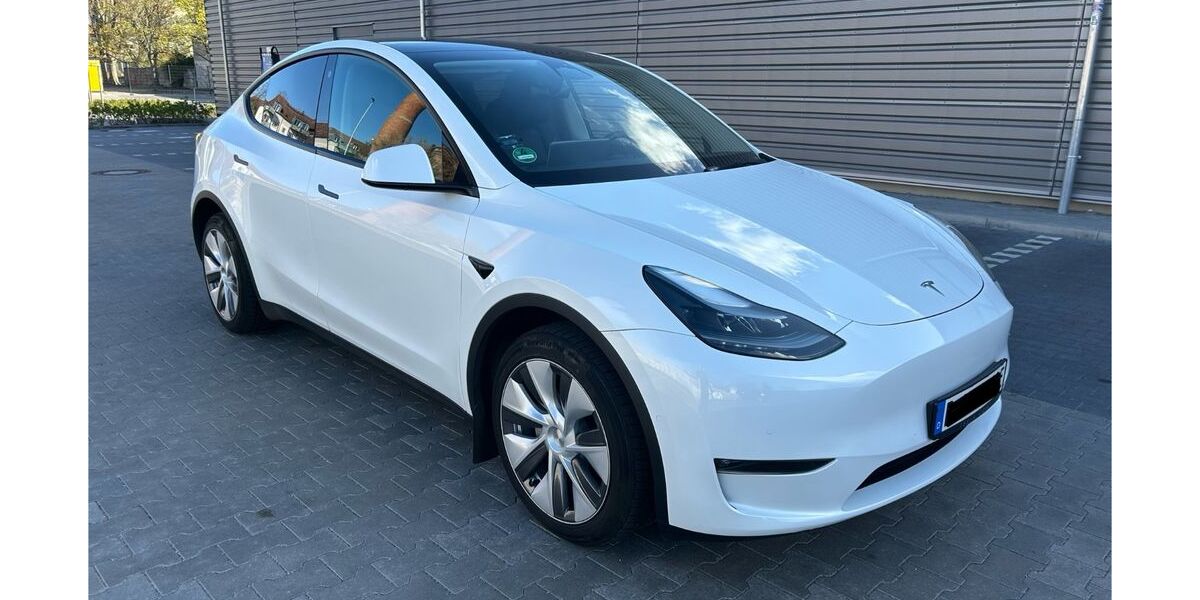 Tesla Model Y 56.500 km 33.400 &euro; Berlin 13409