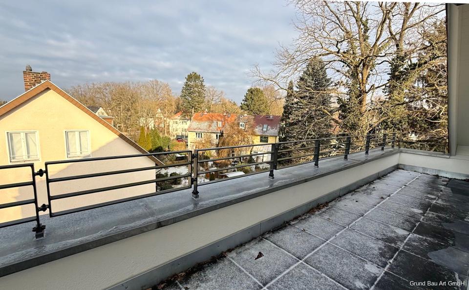 Dachgeschoßwohnung Berlin Steglitz-Zehlendorf - 2 Zimmer, 86 m&sup2;, 1.980&euro; | Angebot:24866288