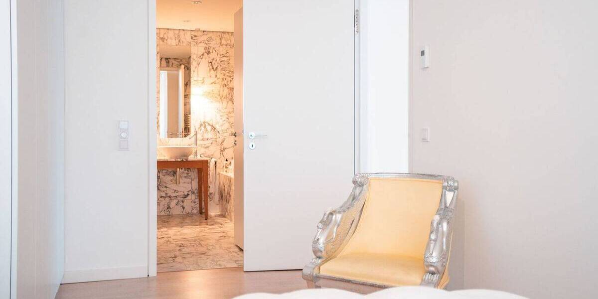 Etagenwohnung Berlin Mitte - 2 Zimmer, 94 m&sup2;, 1.350.000&euro; | Angebot:25709970