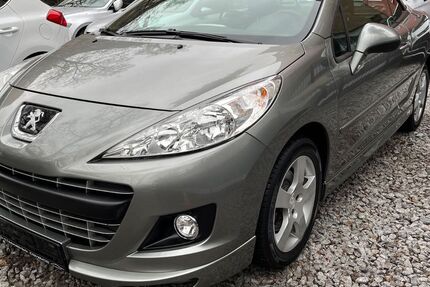 Peugeot 207 54.000 km 7.500 &euro; Berlin 12055