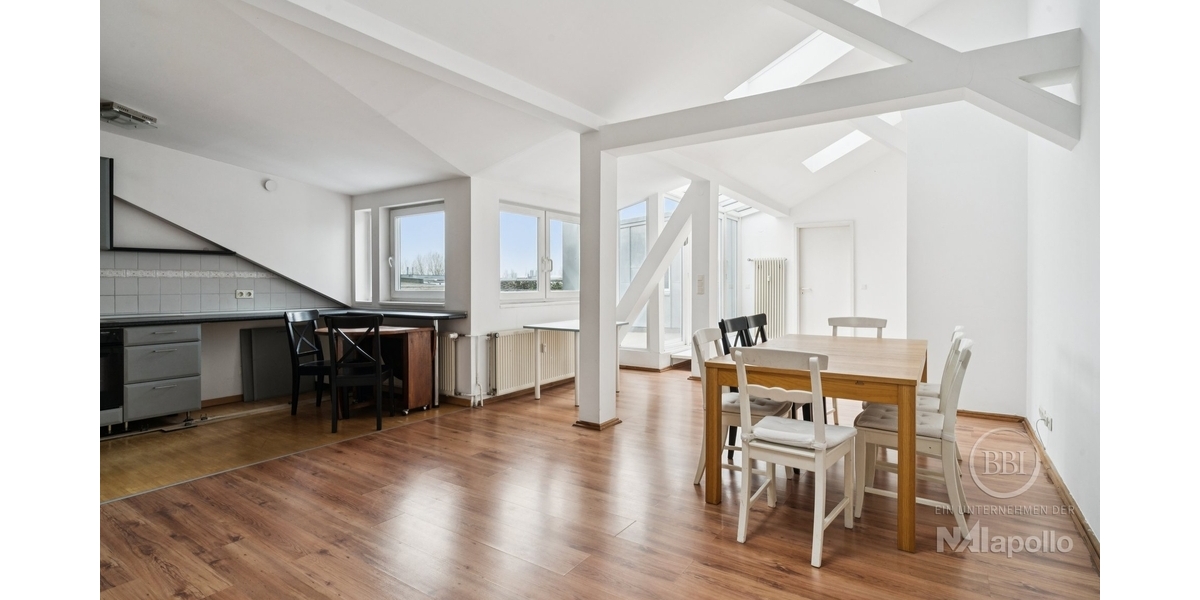 MALERISCHER STEPHANKIEZ: LICHTDURCHFLUTETES DACHGESCHOSS MIT TERRASSE IN PARKNÄHE! - Dachgeschoßwohnung Berlin Moabit | Angebot:24673783