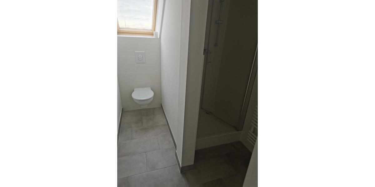 Dachgeschoßwohnung Berlin Treptow-Köpenick - 4 Zimmer, 111 m&sup2;, 1.400&euro; | Angebot:24865471