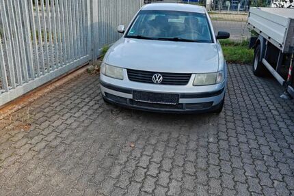 VW Passat 192.000 km 950 &euro; Berlin 12679