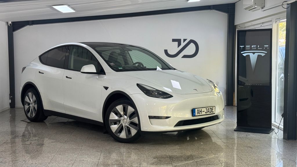 Tesla Model Y 65.030 km 32.950 &euro; Berlin 12107