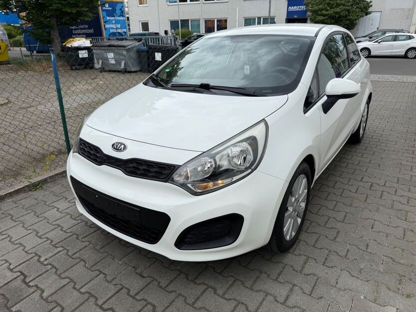 Kia Rio 95.500 km 6.190 € Berlin 12277