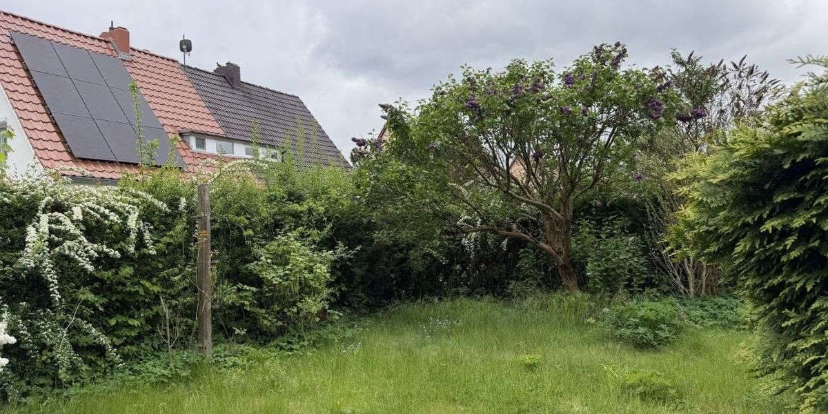 Lankwitz - Renovierungsbedürftige Doppelhaushälfte mit idyllischem Garten - Doppelhaushälfte Berlin Berlin - Steglitz-Zehlendorf - Lankwitz | Angebot:26649308