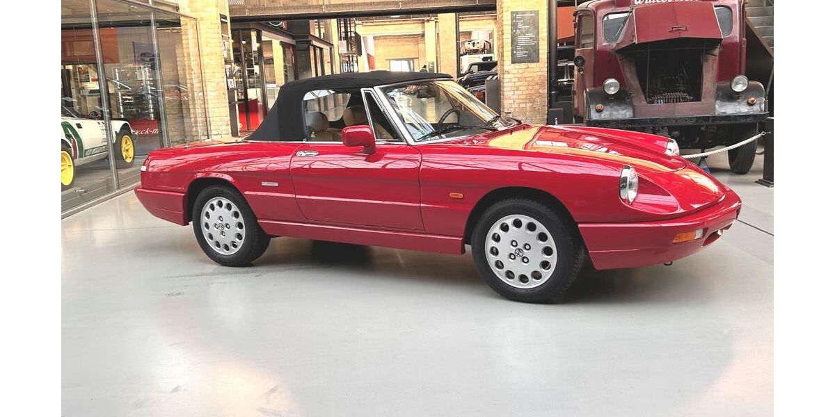 Alfa Romeo Spider 144.000 km 22.900 &euro; Berlin 10553