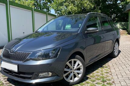 Skoda Fabia 106.400 km 8.500 &euro; Berlin 12049