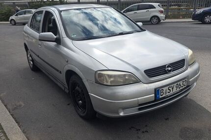 Opel Astra 133.000 km 800 &euro; Berlin 13599