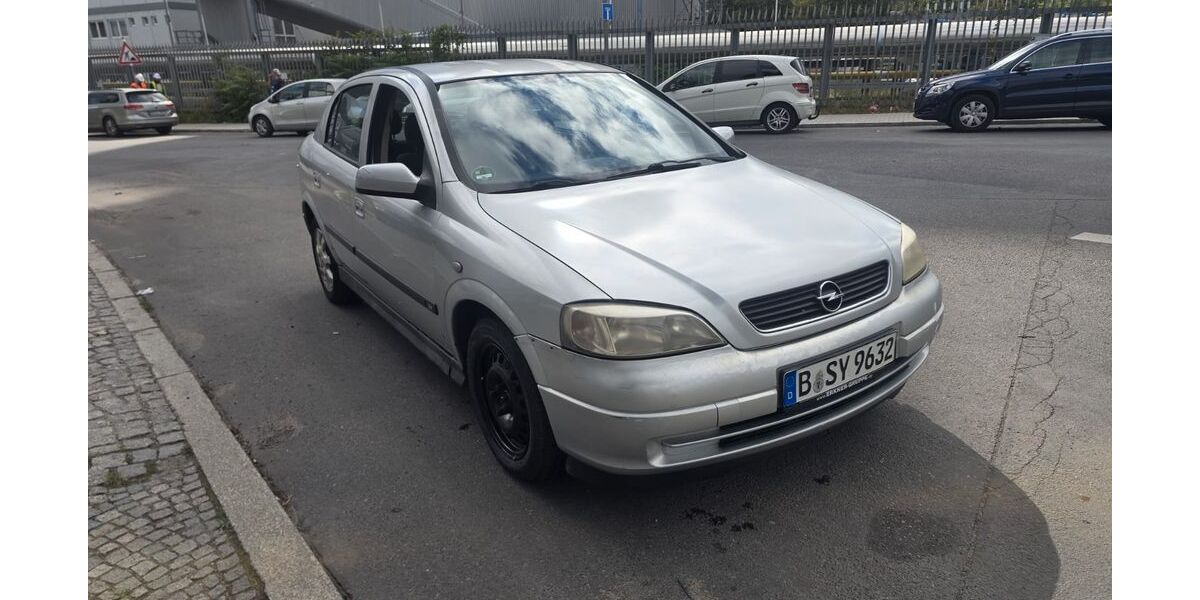 Opel Astra 133.000 km 800 &euro; Berlin 13599