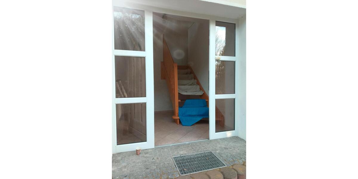 Etagenwohnung Ahrensfelde - 2 Zimmer, 140 m&sup2;, 1.500&euro; | Angebot:26398626