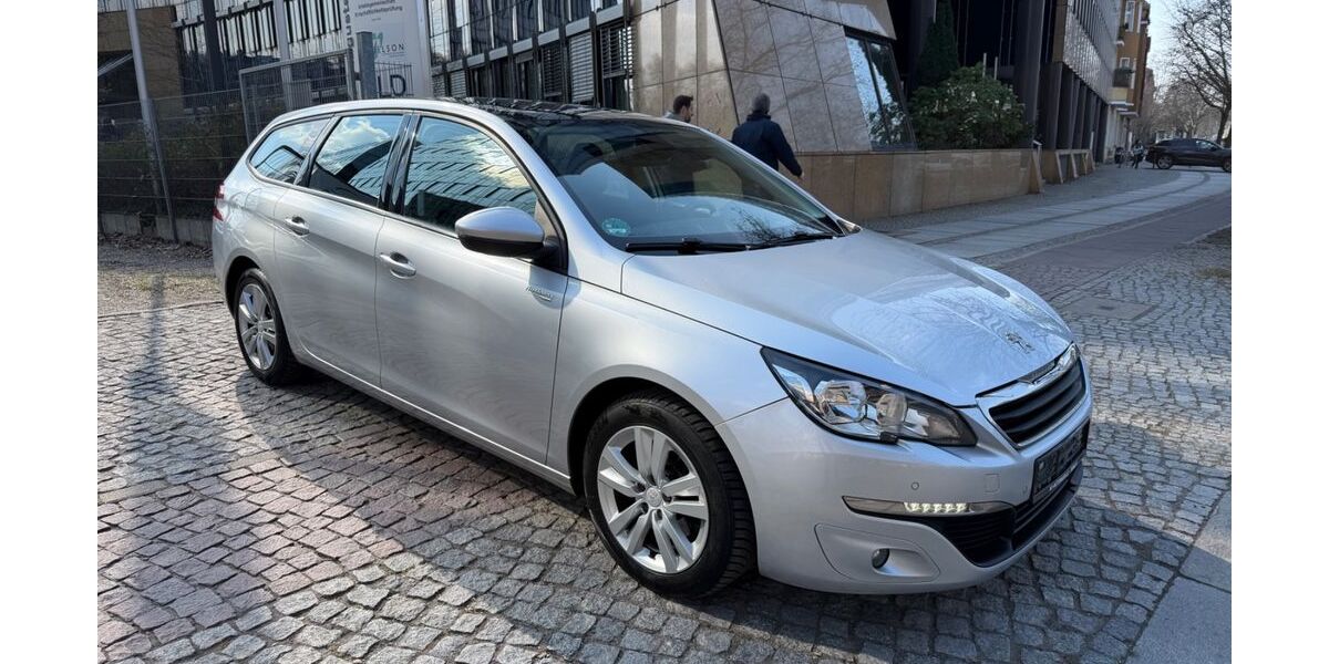 Peugeot 308 223.000 km 5.299 &euro; Berlin 10553