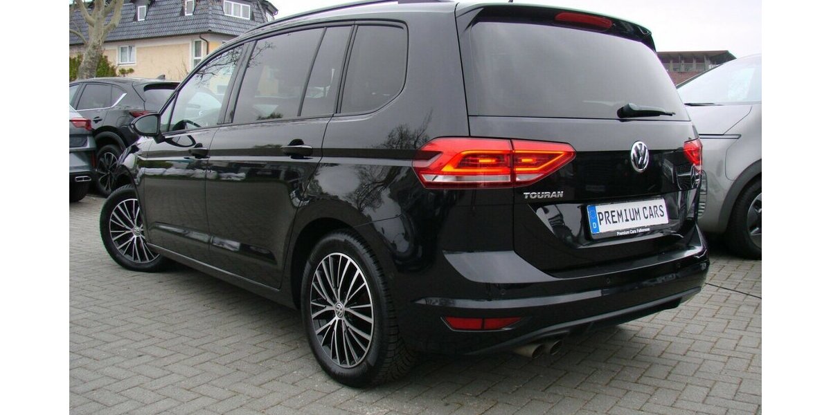 VW Touran 1.4 TSi BMT Comfortline ACC LED AHK 7Sitzer 99.986 km 16.980 &euro; Falkensee 14612
