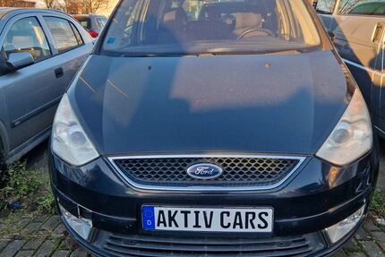 Ford Galaxy 300.000 km 1.590 € Berlin 12681