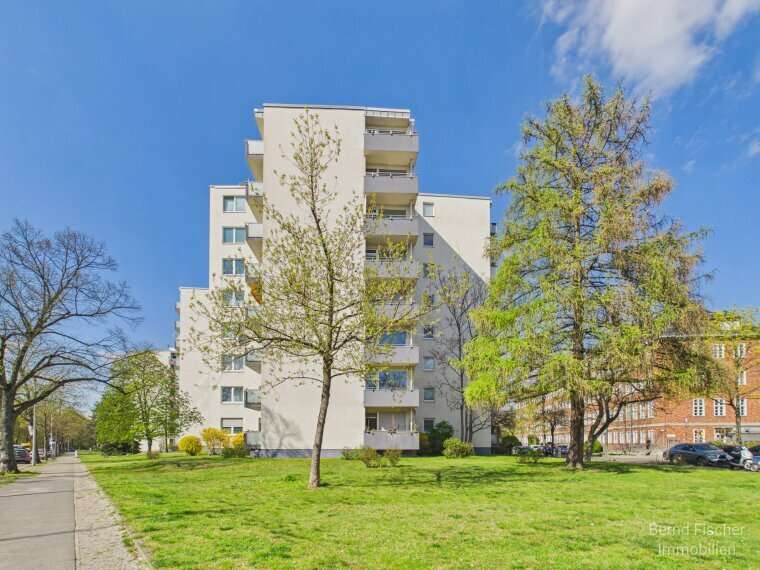 Etagenwohnung Berlin Charlottenburg-Wilmersdorf - 2 Zimmer, 61 m&sup2;, 299.000&euro; | Angebot:26613364