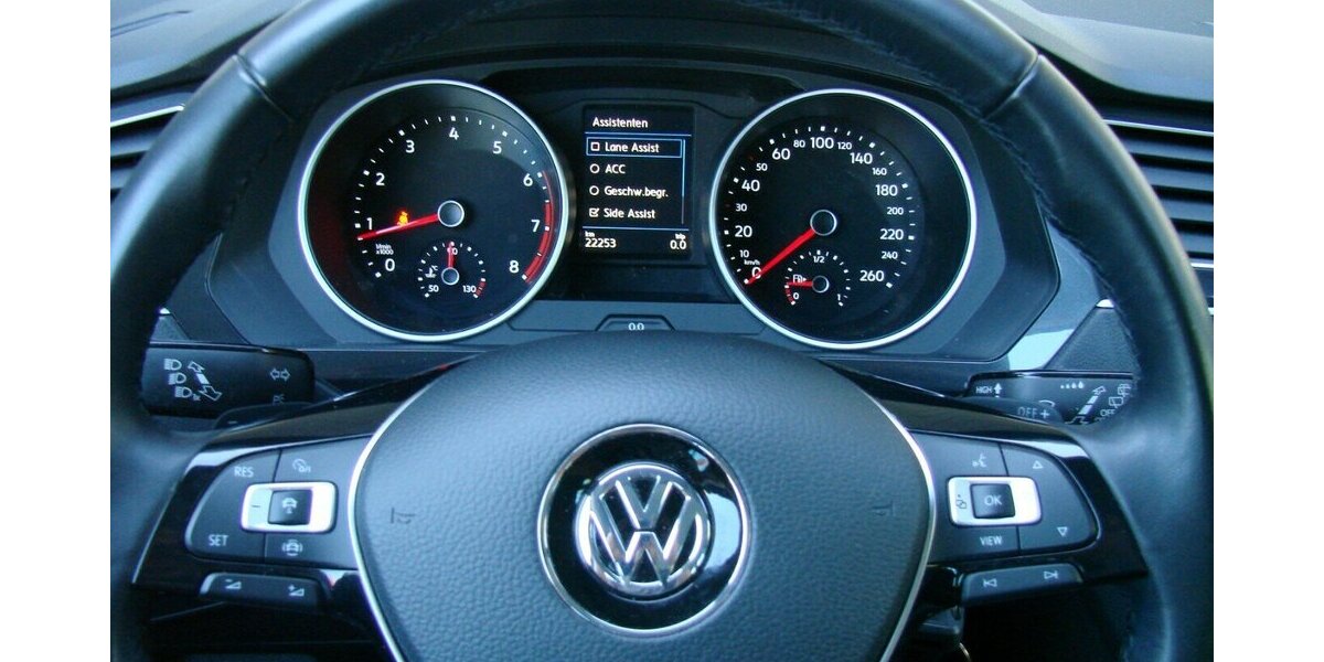 VW Tiguan 2.0TSi 4Motion R-line ACC Navi LED Kamera 22.247 km 27.980 &euro; Falkensee 14612