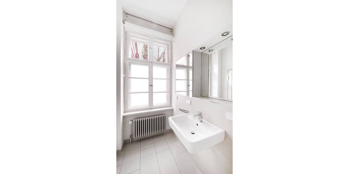 Etagenwohnung Berlin Kreuzberg - 2 Zimmer, 69 m&sup2;, 1.650&euro; | Angebot:26128938