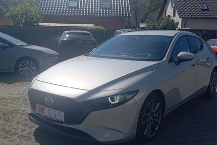 Mazda 3 75.413 km 17.950 € Berlin 13403