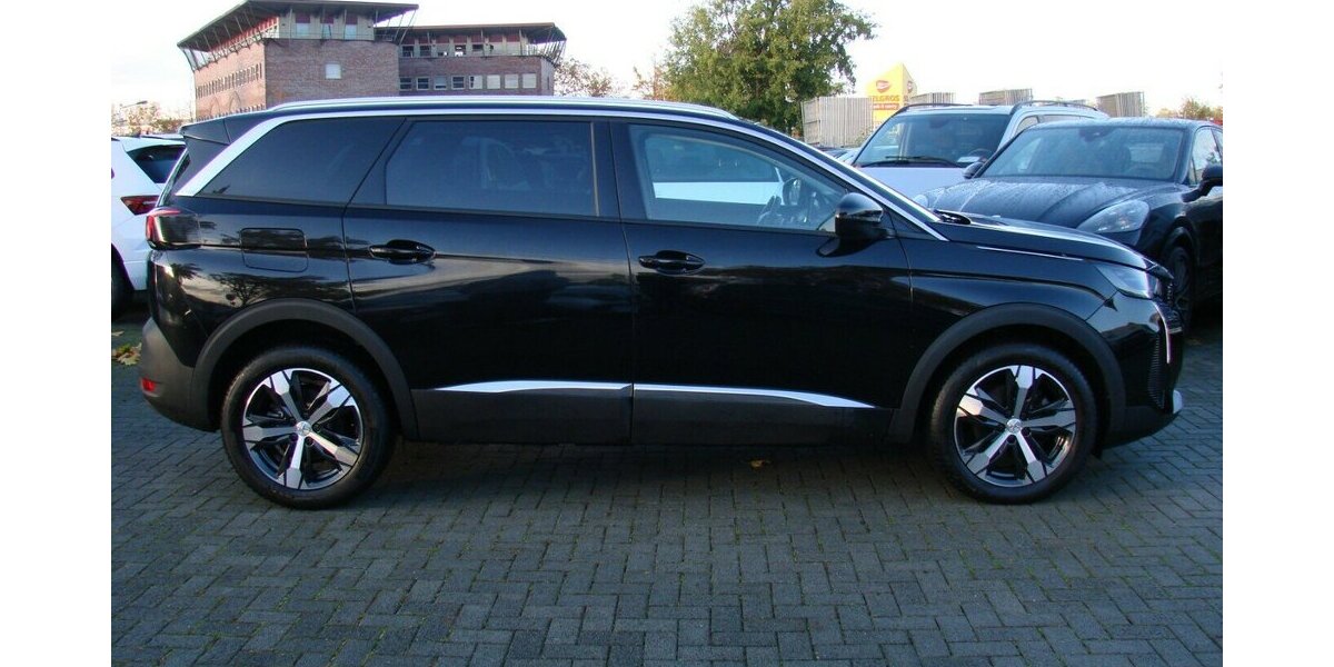 Peugeot 5008 1.2 PureTech 130, 7-Sitzer 2WD LED 360° 54.980 km 24.980 &euro; Falkensee 14612