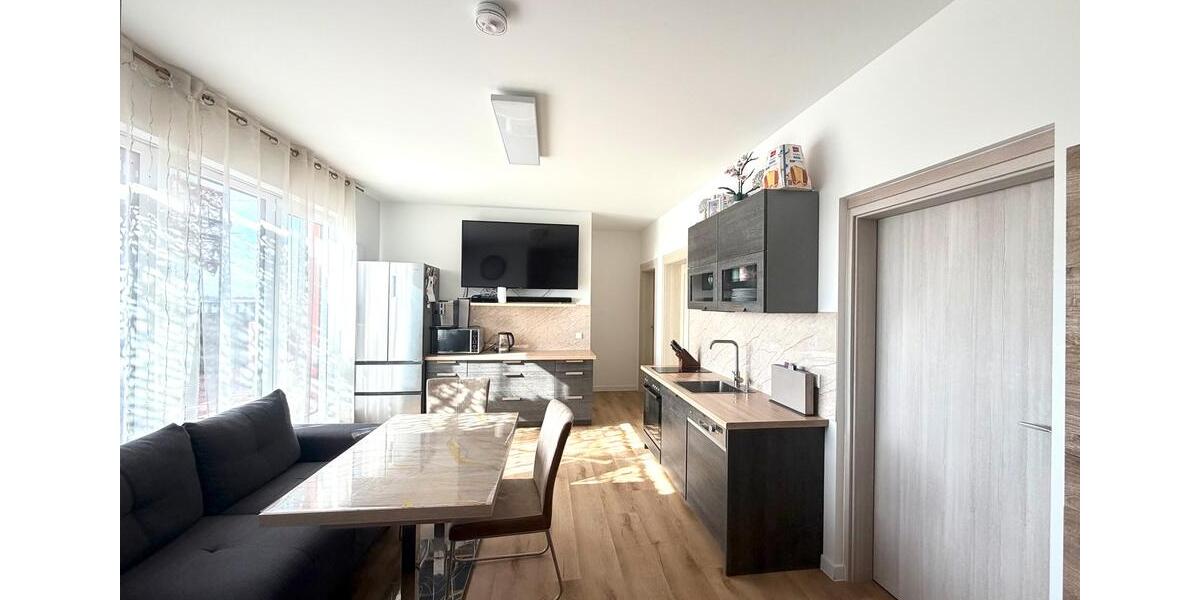 Dachgeschoßwohnung Berlin Marzahn-Hellersdorf - 4 Zimmer, 88 m&sup2;, 1.700&euro; | Angebot:26617843