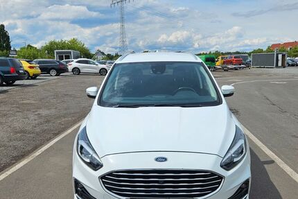 Ford Galaxy 182.975 km 13.999 &euro; Berlin 12099