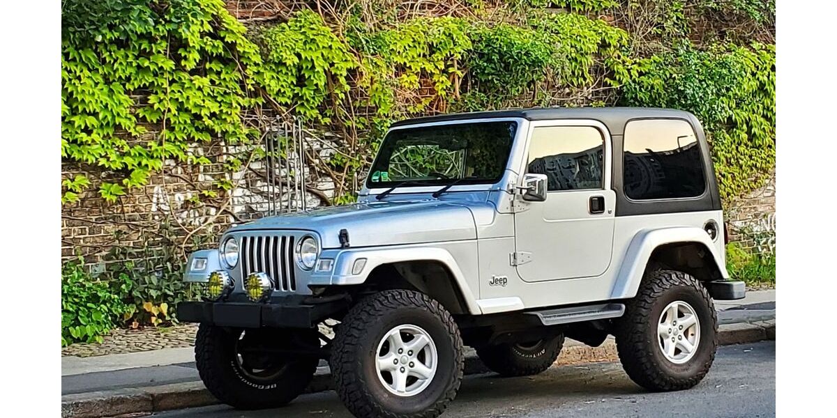 Jeep Wrangler 119.900 km 14.790 &euro; Berlin 10405