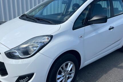 Hyundai ix20 186.000 km 4.299 &euro; Berlin 12057