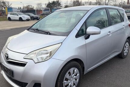 Toyota Verso-S 94.000 km 5.400 &euro; Velten 16727