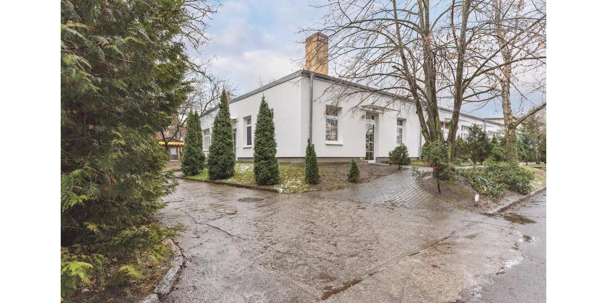 Einfamilienhaus Teltow - 11 Zimmer, 610 m&sup2;, 15.000&euro; | Angebot:20817273