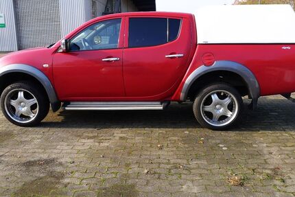 Mitsubishi L200 264.167 km 7.990 &euro; Berlin-Marienfelde 12277