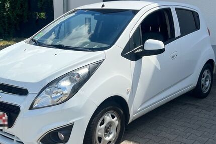 Chevrolet Spark 123.000 km 3.299 &euro; BERLIN 13409