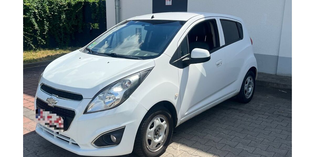 Chevrolet Spark 123.000 km 3.299 &euro; BERLIN 13409