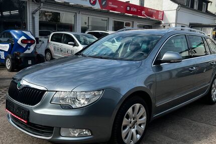 Skoda Superb 124.279 km 9.900 &euro; Berlin 13088