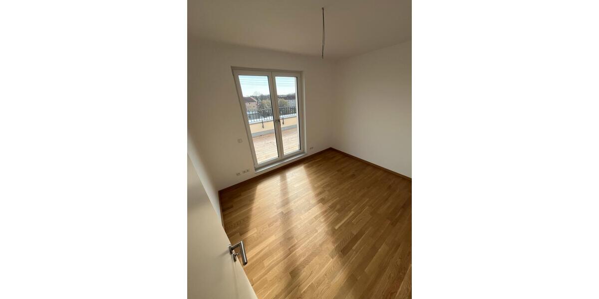Einfamilienhaus Berlin Lichtenberg - 4 Zimmer, 121 m&sup2;, 2.400&euro; | Angebot:26146206
