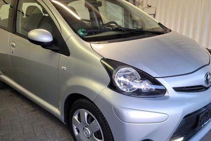Toyota Aygo (X) 89.755 km 4.900 &euro; Berlin 12277
