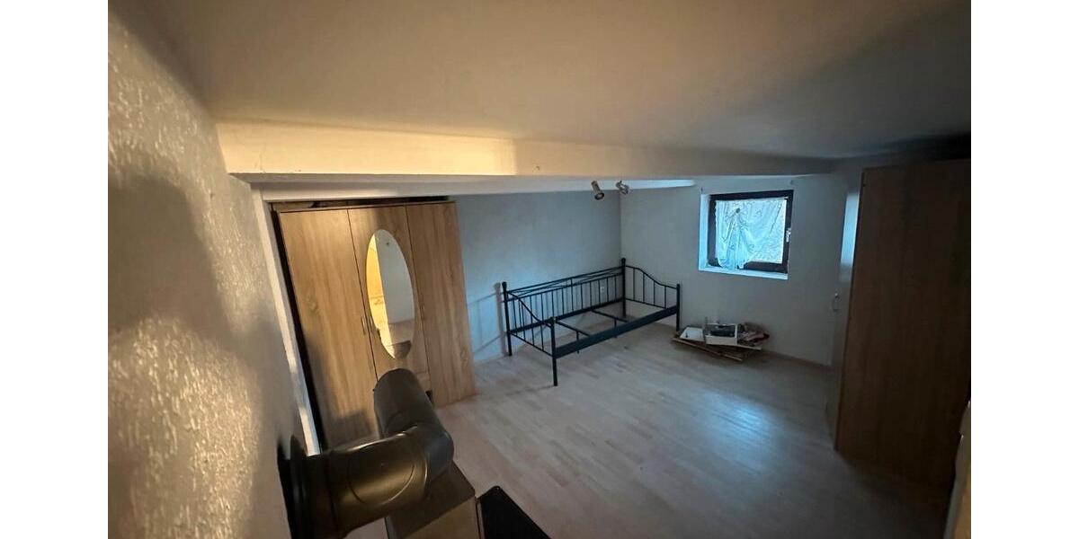 Doppelhaushälfte - 8 Zimmer, 110 m&sup2;, 99.999&euro; | Angebot:27002053