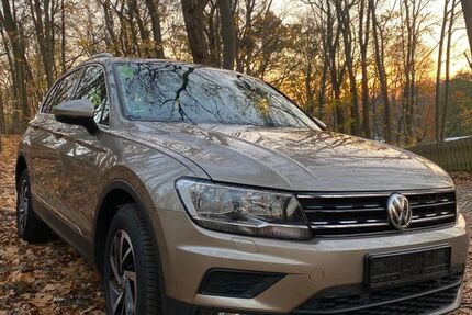 VW Tiguan 75.000 km 21.500 &euro; Berlin 10787