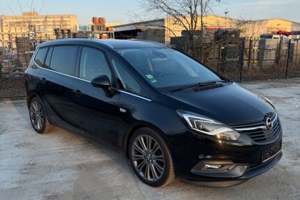 Opel Zafira 98.500 km 10.499 &euro; Potsdam 14478