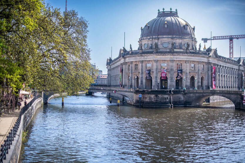 High End-Living in Berlin-Mitte: Loft-Feeling mit eigener Terrasse und klaren Design-Linien 2 zimmer