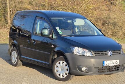 VW Caddy 149.000 km 10.900 &euro; Berlin 13591
