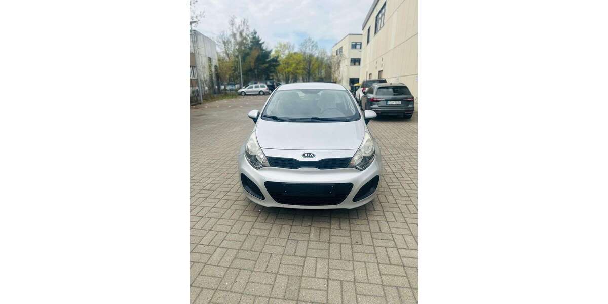 Kia Rio 93.000 km 4.499 &euro; Berlin 12349