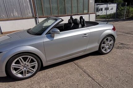 Audi TT 149.000 km 10.900 &euro; Berlin 13409