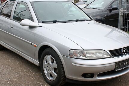 Opel Vectra 109.900 km 1.999 &euro; Berlin 13057