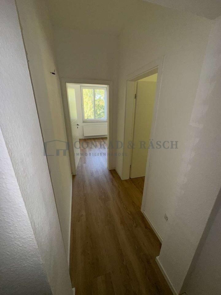 Geräumige 4-Zimmer-Wohnung mit Stellplatz – Ihr neues Zuhause wartet zimmer