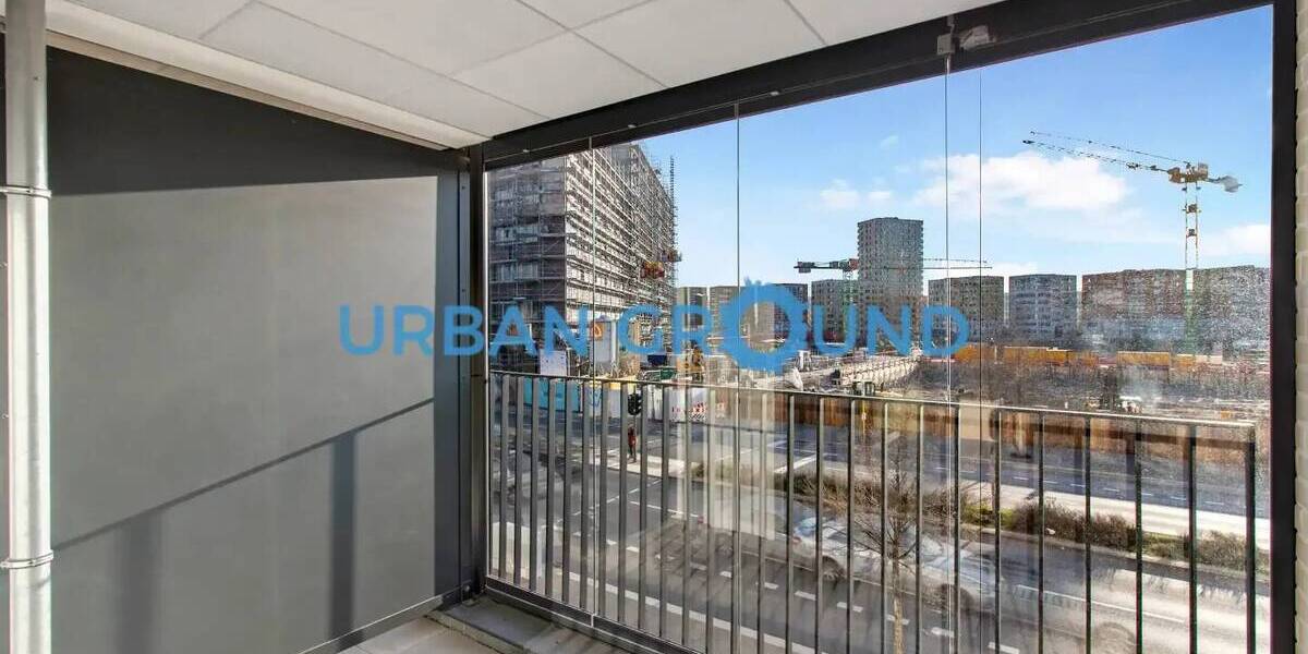 Etagenwohnung Berlin Mitte - 3 Zimmer, 83 m&sup2;, 1.971&euro; | Angebot:26583833
