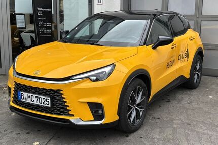 Lexus LBX 5.000 km 40.890 € Berlin 13403