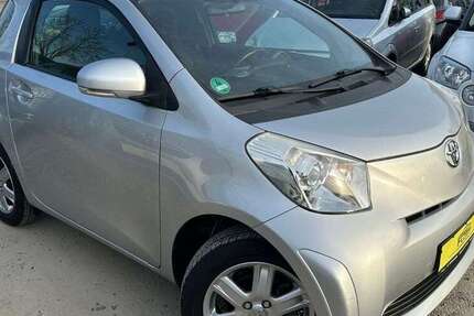 Toyota iQ 30.258 km 9.990 &euro; Berlin 13089