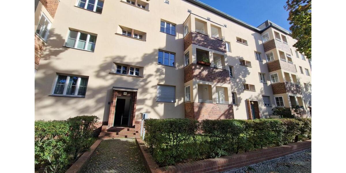 Etagenwohnung Berlin Lichtenberg - 2 Zimmer, 54 m&sup2;, 1.380&euro; | Angebot:24641229