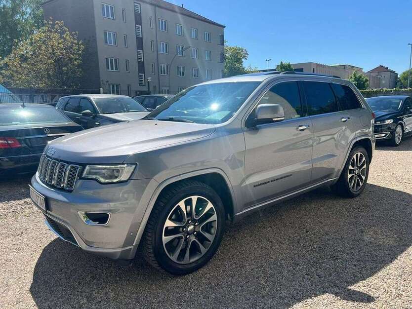 Grand Cherokee